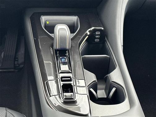 2025 Toyota Crown Signia XLE