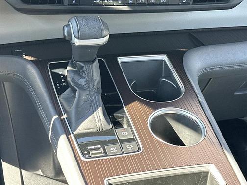 2021 Toyota Sienna XLE 8 Passenger