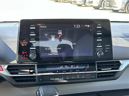 2021 Toyota Sienna XLE 8 Passenger