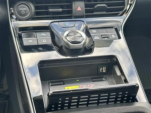 2025 Toyota bZ4X XLE