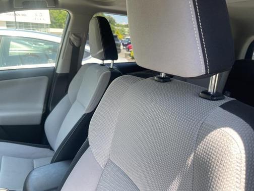 2017 Toyota RAV4 Hybrid XLE