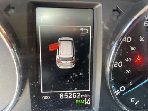 2017 Toyota RAV4 Hybrid XLE