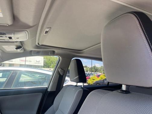 2017 Toyota RAV4 Hybrid XLE