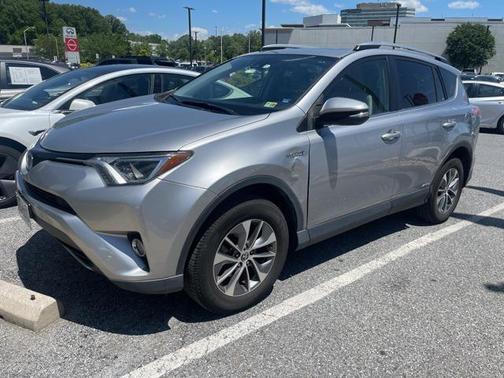 2017 Toyota RAV4 Hybrid XLE