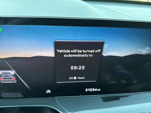 2025 Genesis GV80 2.5T