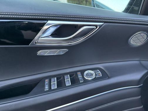 2025 Genesis GV80 2.5T