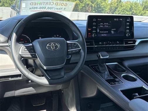 2021 Toyota Sienna XLE 8 Passenger
