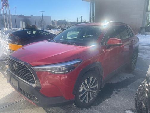 2024 Toyota Corolla Cross XLE
