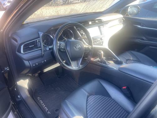 2019 Toyota Camry SE