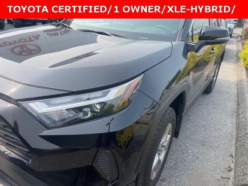 2025 Toyota RAV4 Hybrid XLE