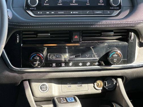 Gun Metallic 2021 Nissan Rogue SV