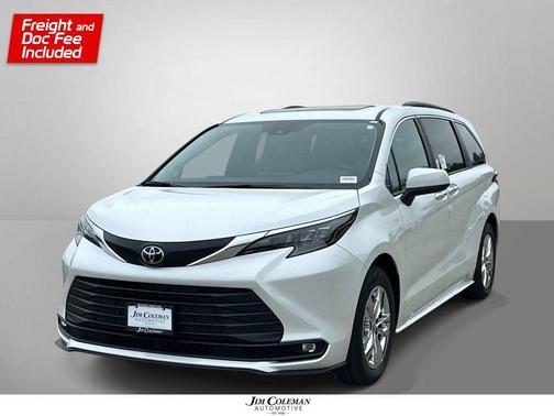 Wind Chill Pearl 2026 Toyota Sienna XLE