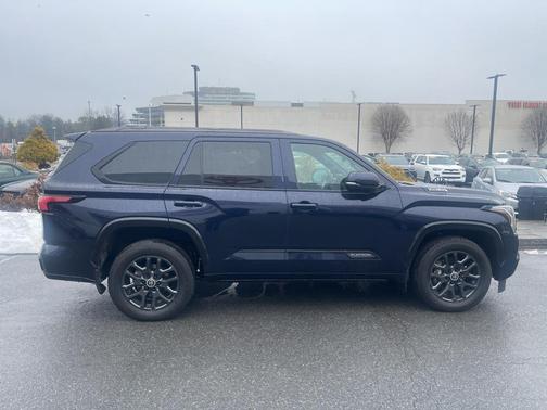 2024 Toyota Sequoia Platinum