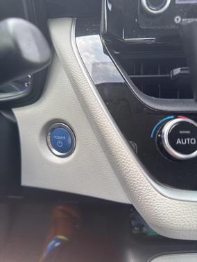 2022 Toyota Corolla Hybrid LE
