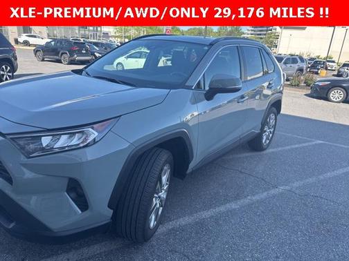 2021 Toyota RAV4 XLE Premium