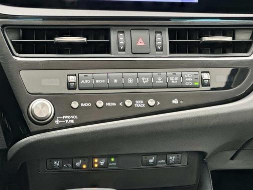 2023 Lexus ES 350 Base