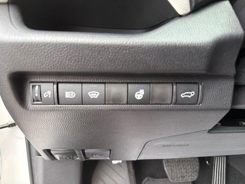 Wind Chill Pearl 2025 Toyota RAV4 XLE Premium