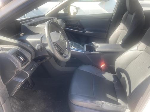 2023 Toyota bZ4X Limited