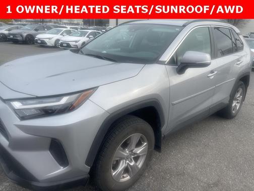 2022 Toyota RAV4 XLE