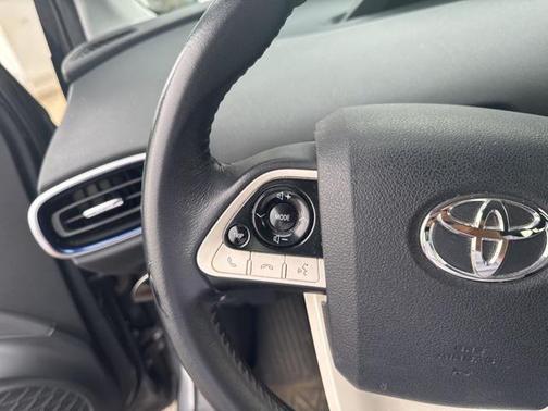 2017 Toyota Prius Three Touring