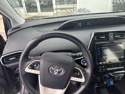 2017 Toyota Prius Three Touring