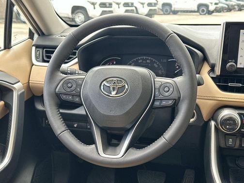 Wind Chill Pearl 2025 Toyota RAV4 XLE Premium