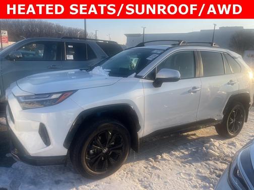 2024 Toyota RAV4 Hybrid SE