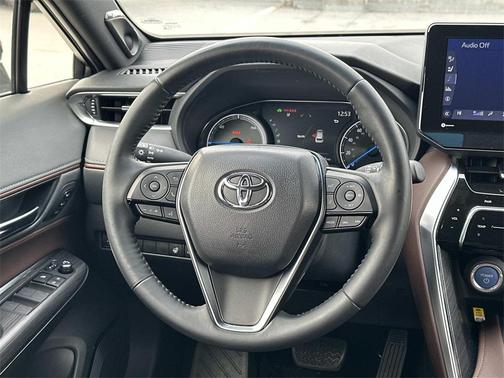 2021 Toyota Venza XLE