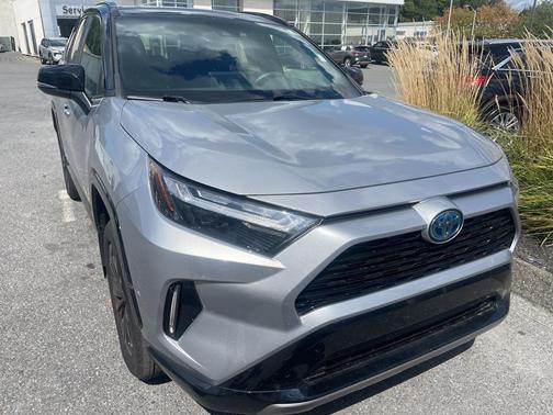 2023 Toyota RAV4 Hybrid SE
