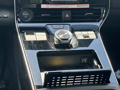 Wind Chill Pearl 2025 Toyota bZ4X XLE