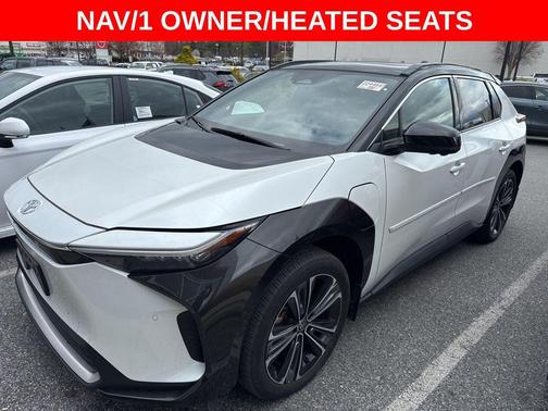 Wind Chill Pearl w/Black Roof 2023 Toyota bZ4X Limited