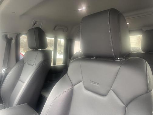 2024 INEOS Grenadier AWD