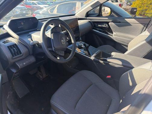 Wind Chill Pearl 2023 Toyota bZ4X XLE