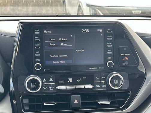 Magnetic Gray Metallic 2022 Toyota Highlander LE