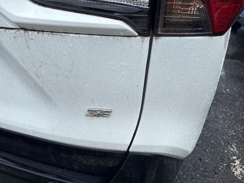 Ice Cap 2023 Toyota RAV4 Prime SE