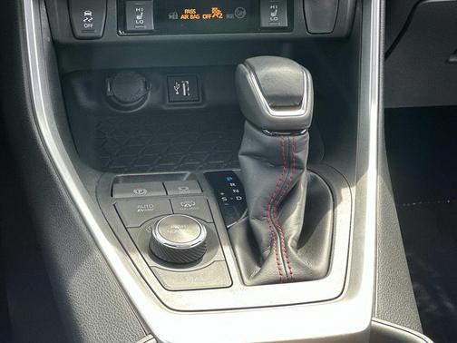Ice Cap 2023 Toyota RAV4 Prime SE