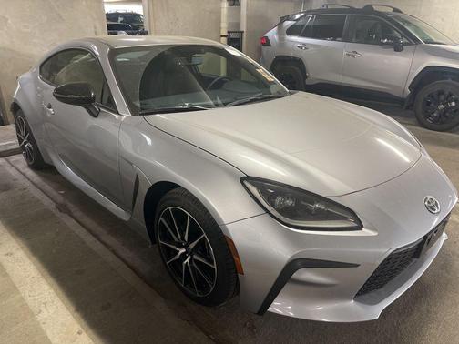 2025 Toyota GR86 Base