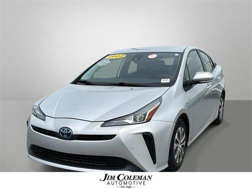 2022 Toyota Prius LE
