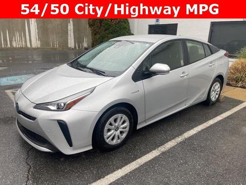 2022 Toyota Prius LE