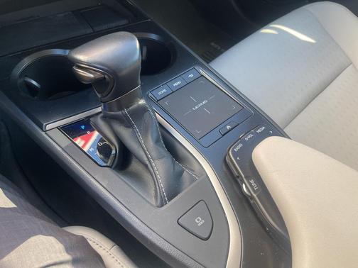 2021 Lexus UX 200 Base