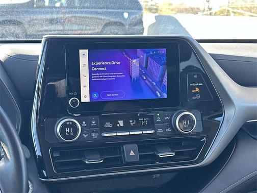 2023 Toyota Highlander Hybrid LE