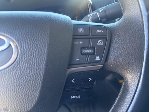 Ice Cap 2025 Toyota Camry LE