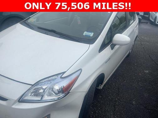 2010 Toyota Prius III