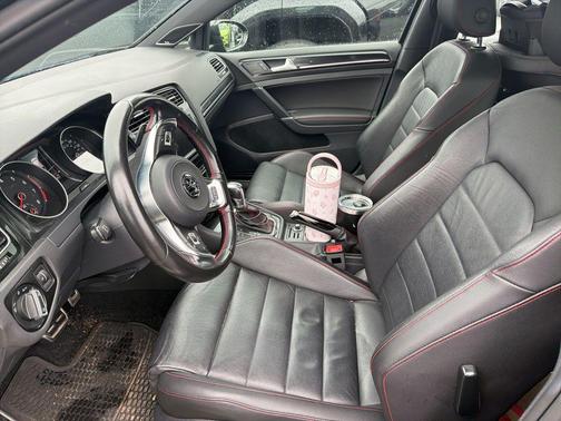 Carbon Steel Gray Metallic 2017 Volkswagen Golf GTI 2.0T SE 4-Door