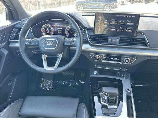 2025 Audi Q5 45 S line Premium
