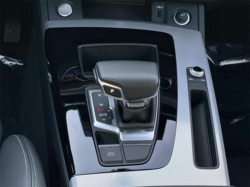 2025 Audi Q5 45 S line Premium