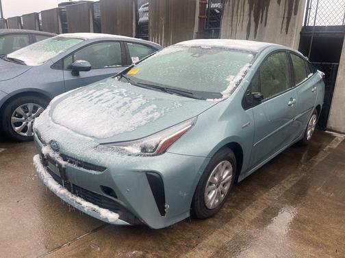 2020 Toyota Prius LE
