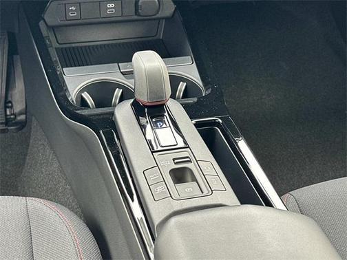 2025 Toyota Prius L