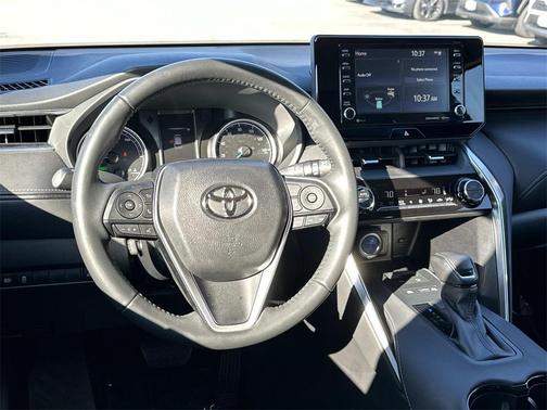 2022 Toyota Venza LE
