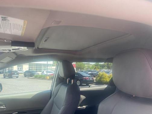 2022 Toyota Sienna XLE 7 Passenger